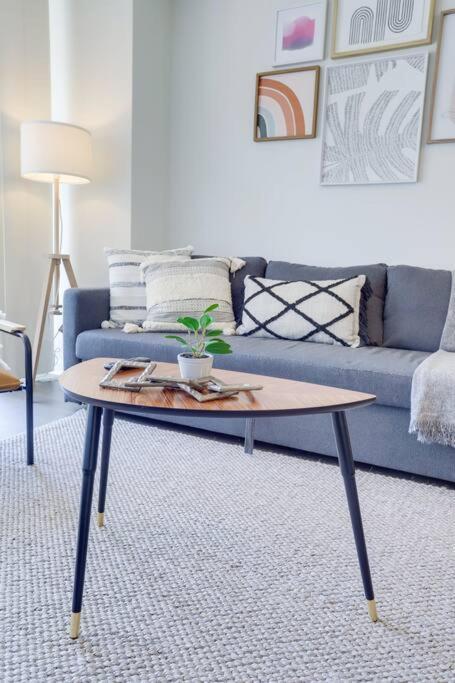 Bright Apartment Walk To Ballston Metro Arlington Extérieur photo
