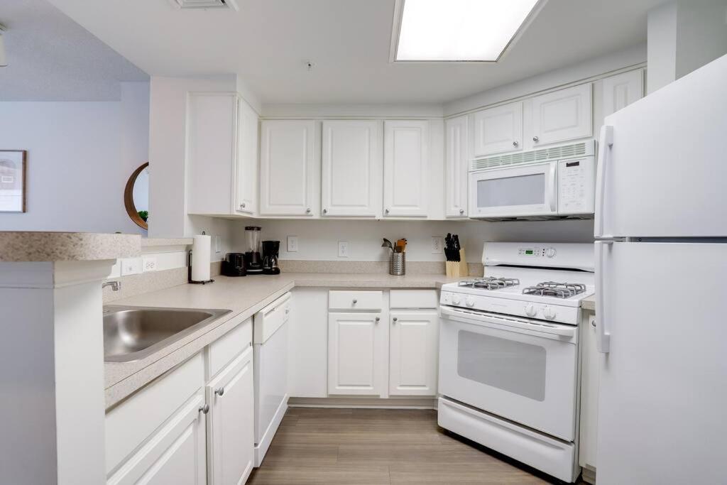 Bright Apartment Walk To Ballston Metro Arlington Extérieur photo
