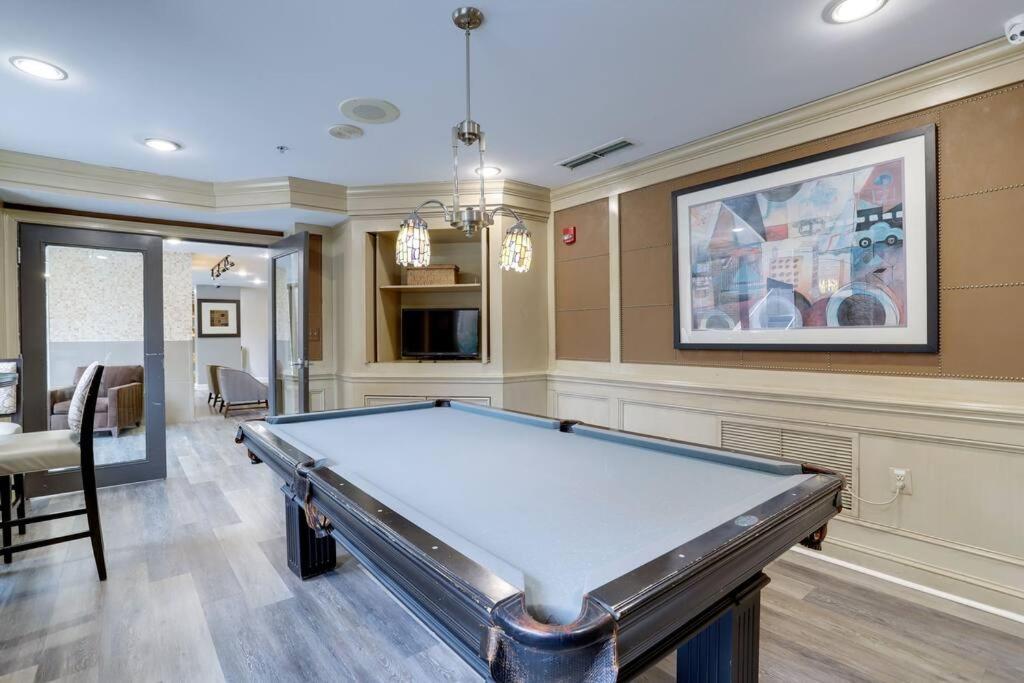 Bright Apartment Walk To Ballston Metro Arlington Extérieur photo