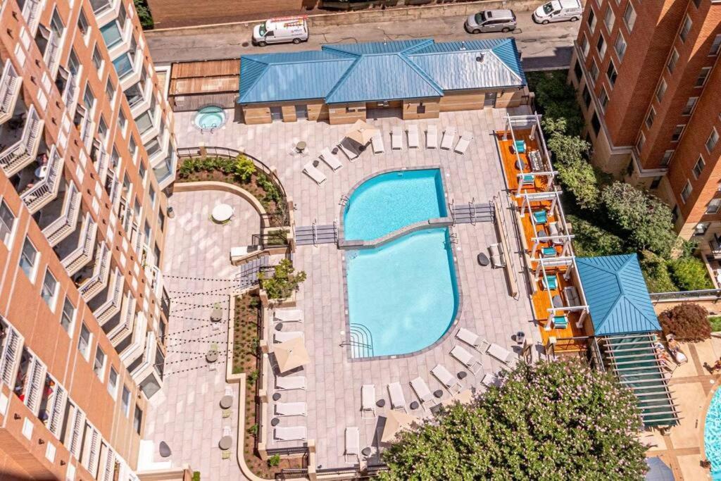 Bright Apartment Walk To Ballston Metro Arlington Extérieur photo